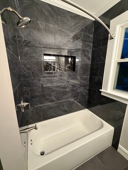 Building Photo - 99 Ridge St