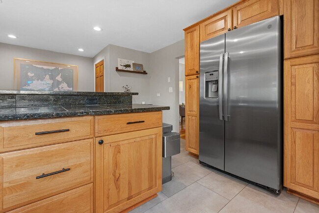 Building Photo - Available Now! Wonderful Sloan's Lake Home