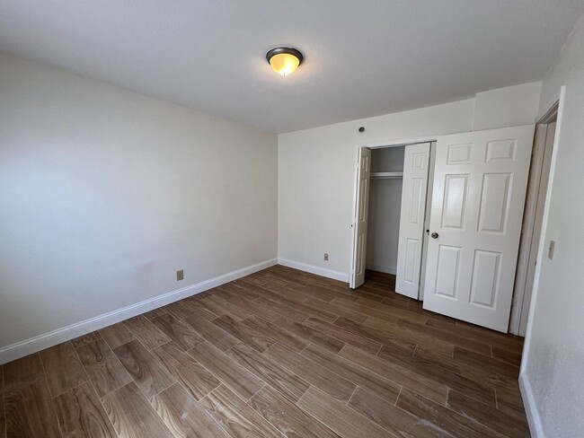 Building Photo - 428 Kays Ln