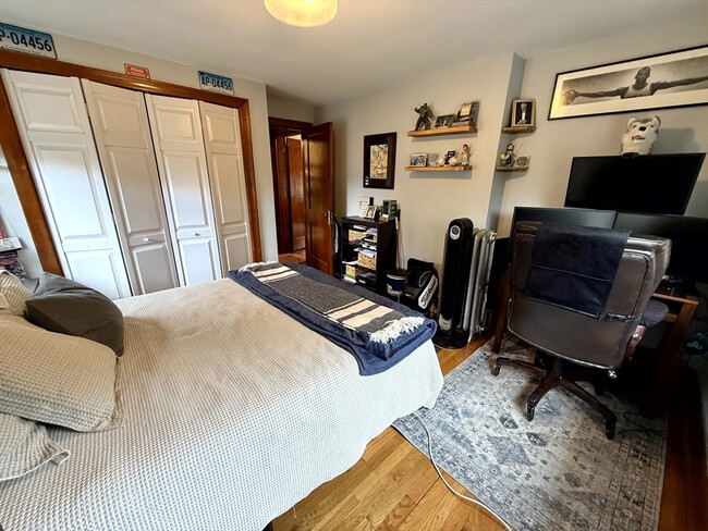 Building Photo - 151 Lexington St