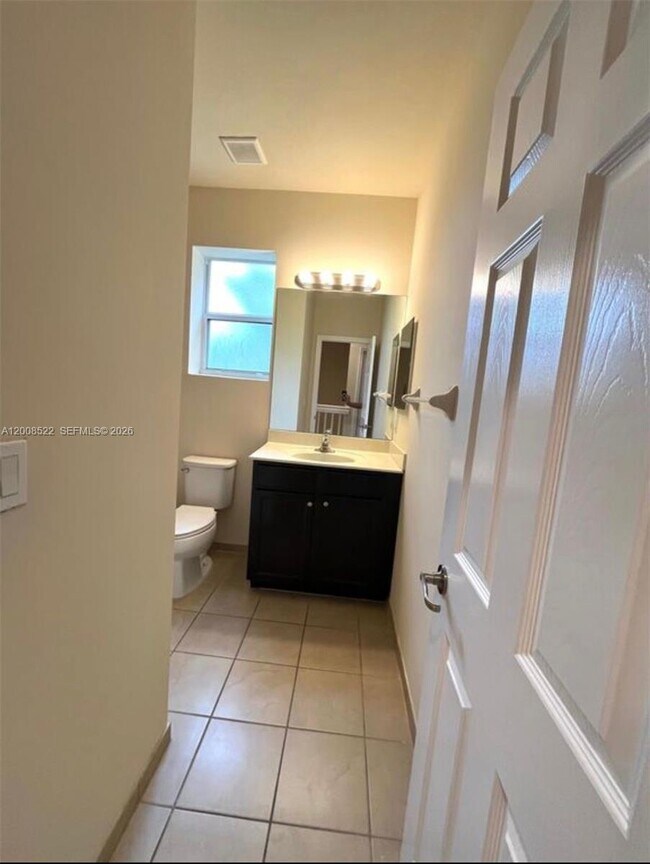 Building Photo - 9401 SW 172nd Ave