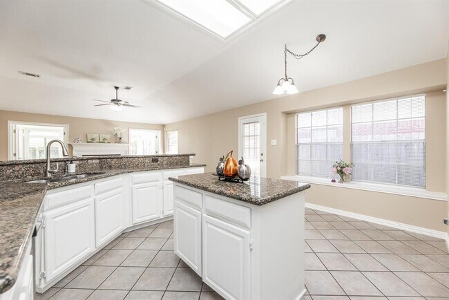Building Photo - 4523 Wavertree Dr