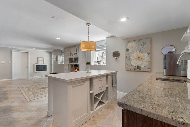 Building Photo - 4470 Chatworth Ct NE