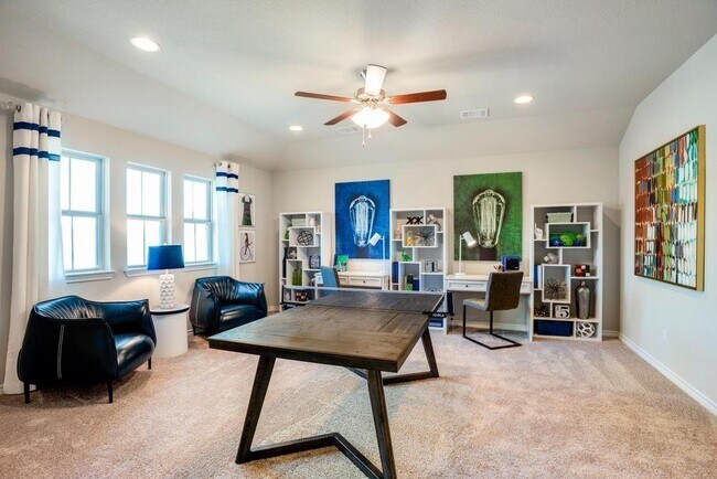 Building Photo - 541 Palmilla St