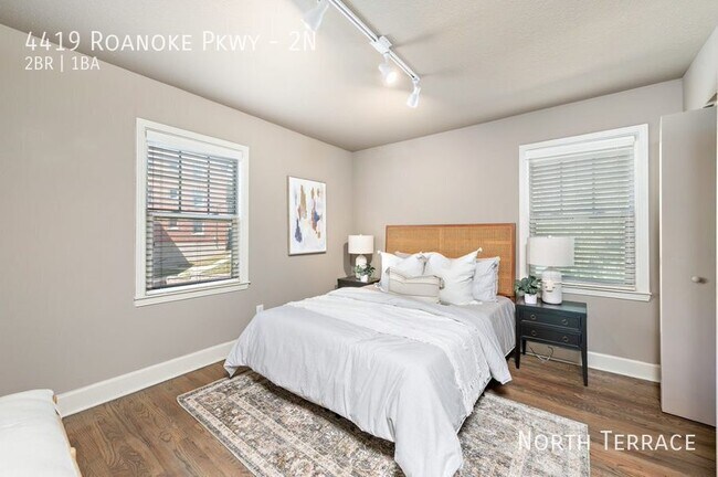 Building Photo - 4419 Roanoke Pkwy