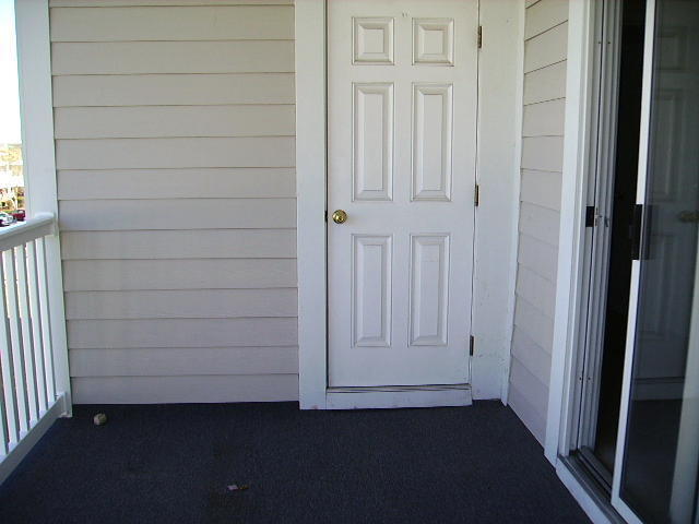 Building Photo - 2 bedroom/2 bath condo in Heatherstone