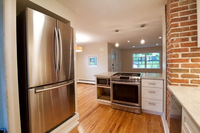 Building Photo - Sunny Sunnyside Bungalow with Finished Basement & Private Backyard Retreat