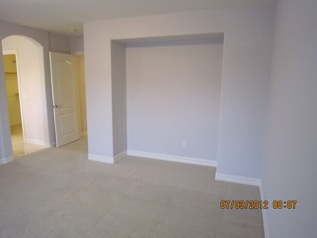 Building Photo - 10410 Duxbury Ln