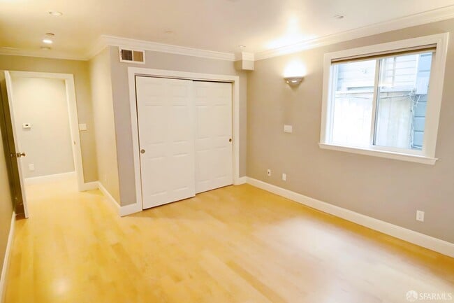 Building Photo - 1605 Fulton St