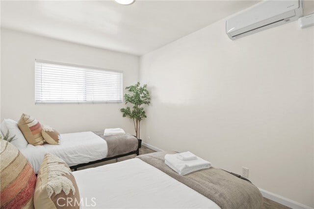 Building Photo - 837 S Sierra Vista Ave