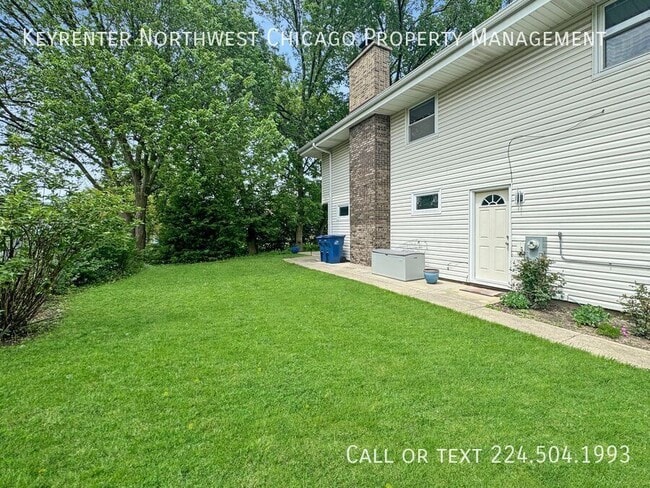 Building Photo - 1028 Tiverton Ct