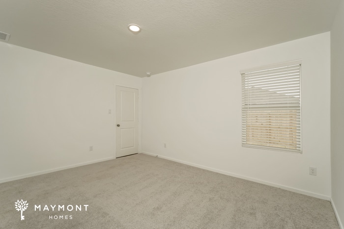 Building Photo - 2416 Shady Grv