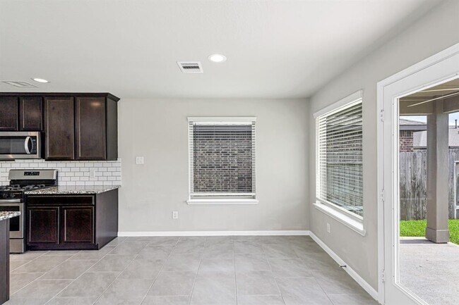 Building Photo - 3415 Sicily Island Ln