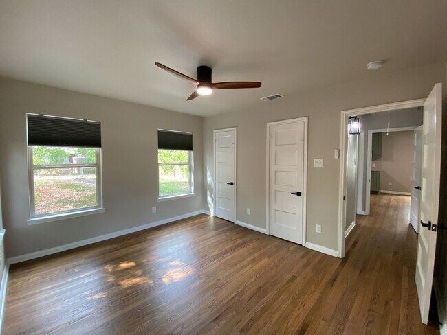 Building Photo - Super Cute, Newly Remodeled, 2bd/1bth hous...