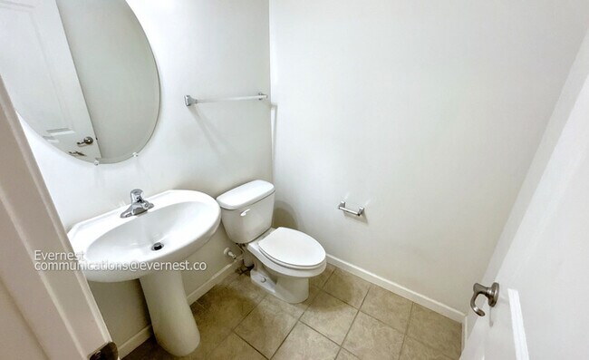 Building Photo - 1054 Countess Ln