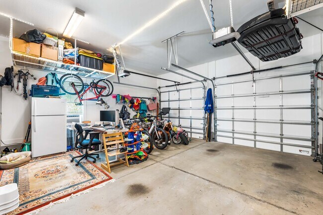 Building Photo - 245 Log Landing St