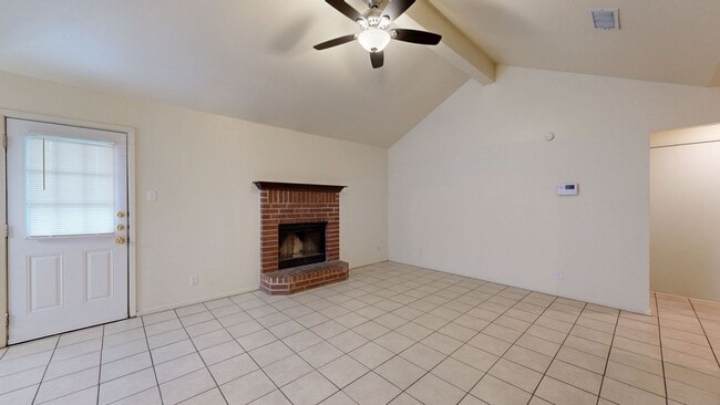 Building Photo - BRAND NEW STAINLESS STEEL APPLIANCES, ALL TILE HOME $1,295