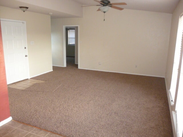 Building Photo - 114 SE Trenton Rd