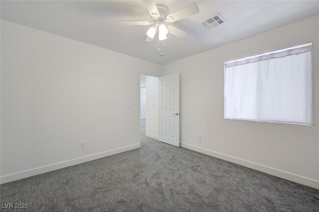 Building Photo - 1213 E Malibu Sands Ave