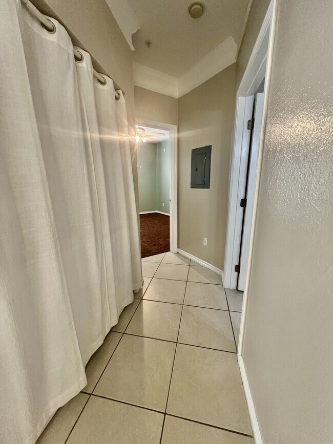 Building Photo - 4345 Bayside Village Dr