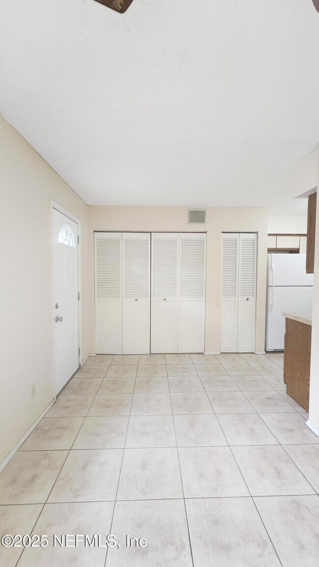 Building Photo - 9411 Genna Trace Trail