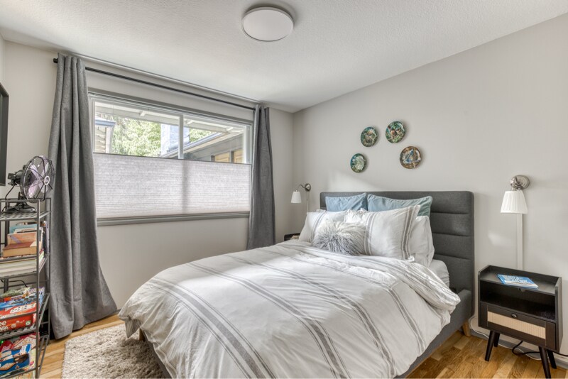 Building Photo - 9035 SW Monterey Pl