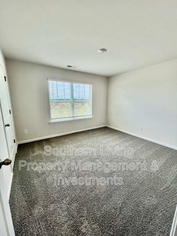 Building Photo - 3120 Winged Elm St