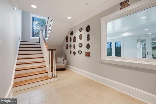 Building Photo - 9884 River Chase Way