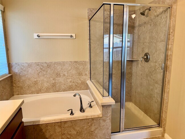 Building Photo - 2303 Corry Crest Cir