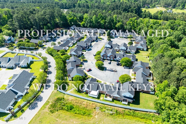 Building Photo - 161 Irene Ct