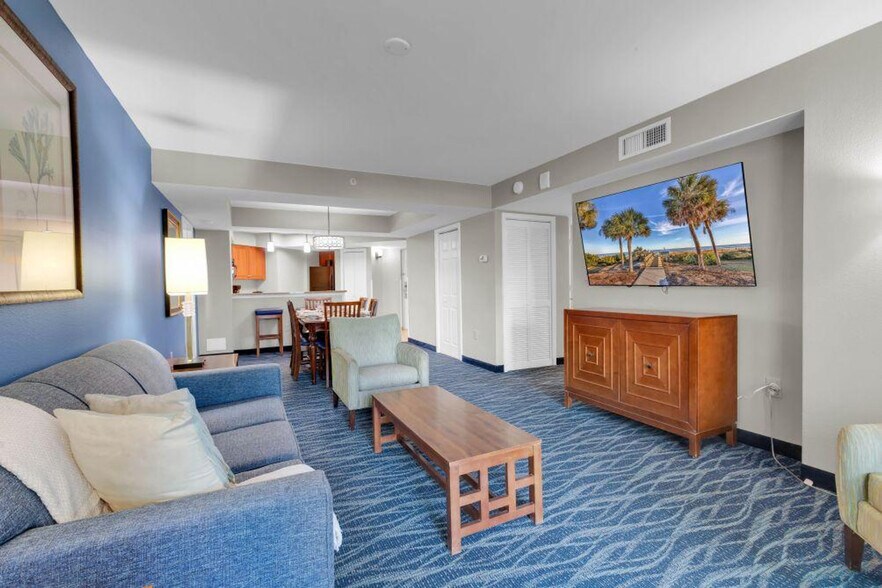 Building Photo - 5200 N Ocean Blvd