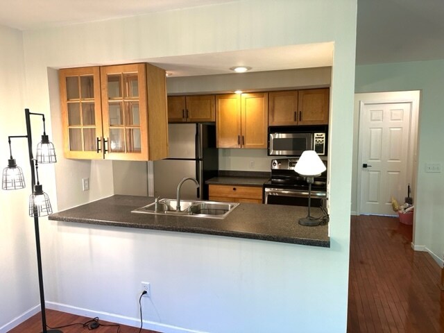 Kitchen is open to the living/dining room - 334 W 5th St