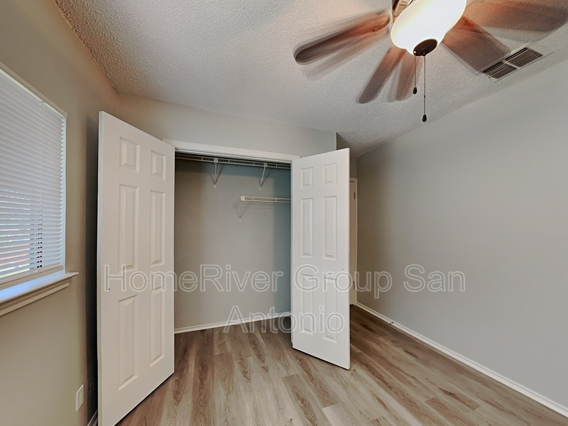 Building Photo - 8751 Ridge Mile Dr