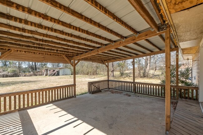 Building Photo - 7062 Winburn Dr