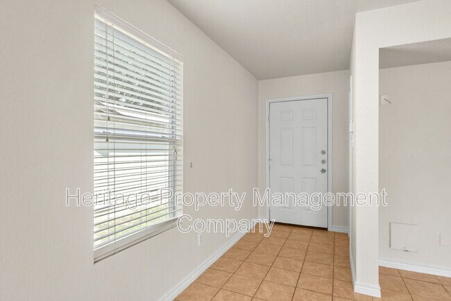 Building Photo - 9939 Hawksbill Peak