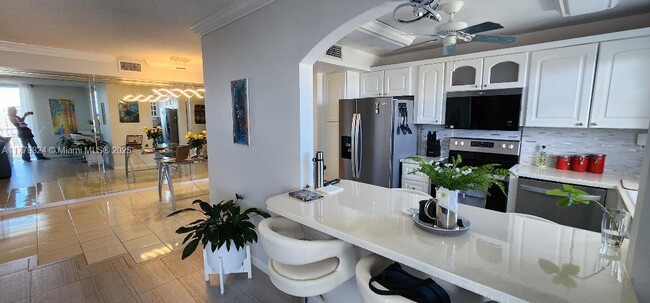Building Photo - 137 Golden Isles Dr