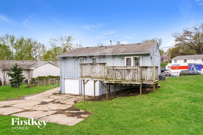 Building Photo - 19304 E 7th St N