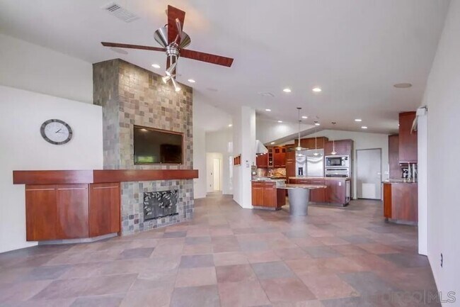 Building Photo - 2703 Lobelia Rd