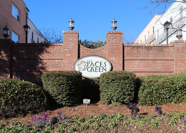 Building Photo - Paces Green