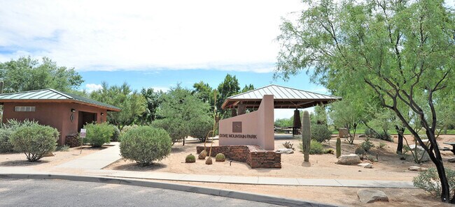 Building Photo - Move-In Ready Home in Dove Mountain