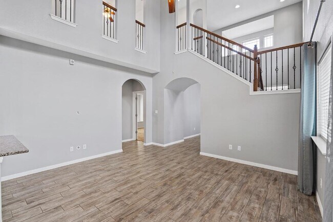 Building Photo - 607 Stampede Rd