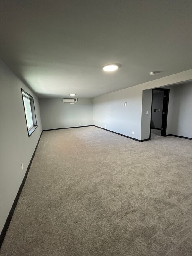 Building Photo - Country Living - 3 Bedroom / 2 Bathroom Ho...