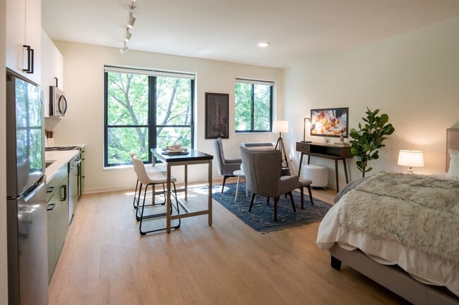 Interior Photo - Verso