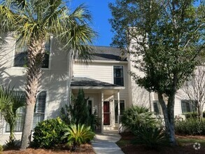 Building Photo - Great Location!! 2 Bedroom Condo