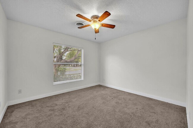 Building Photo - Winter Park Charmer