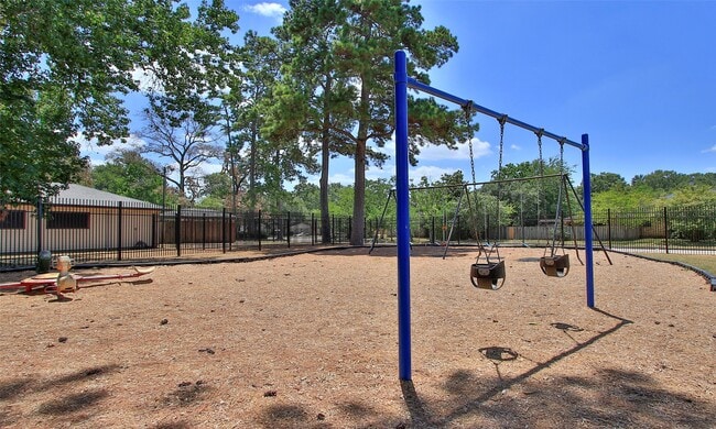 Building Photo - 6940 Foxmont Ln