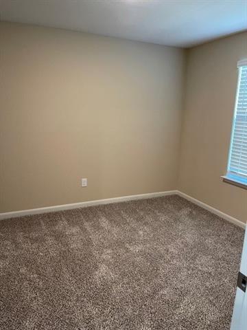 Building Photo - 2306 Dahlia Way