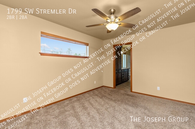 Building Photo - 1799 Stremler Dr