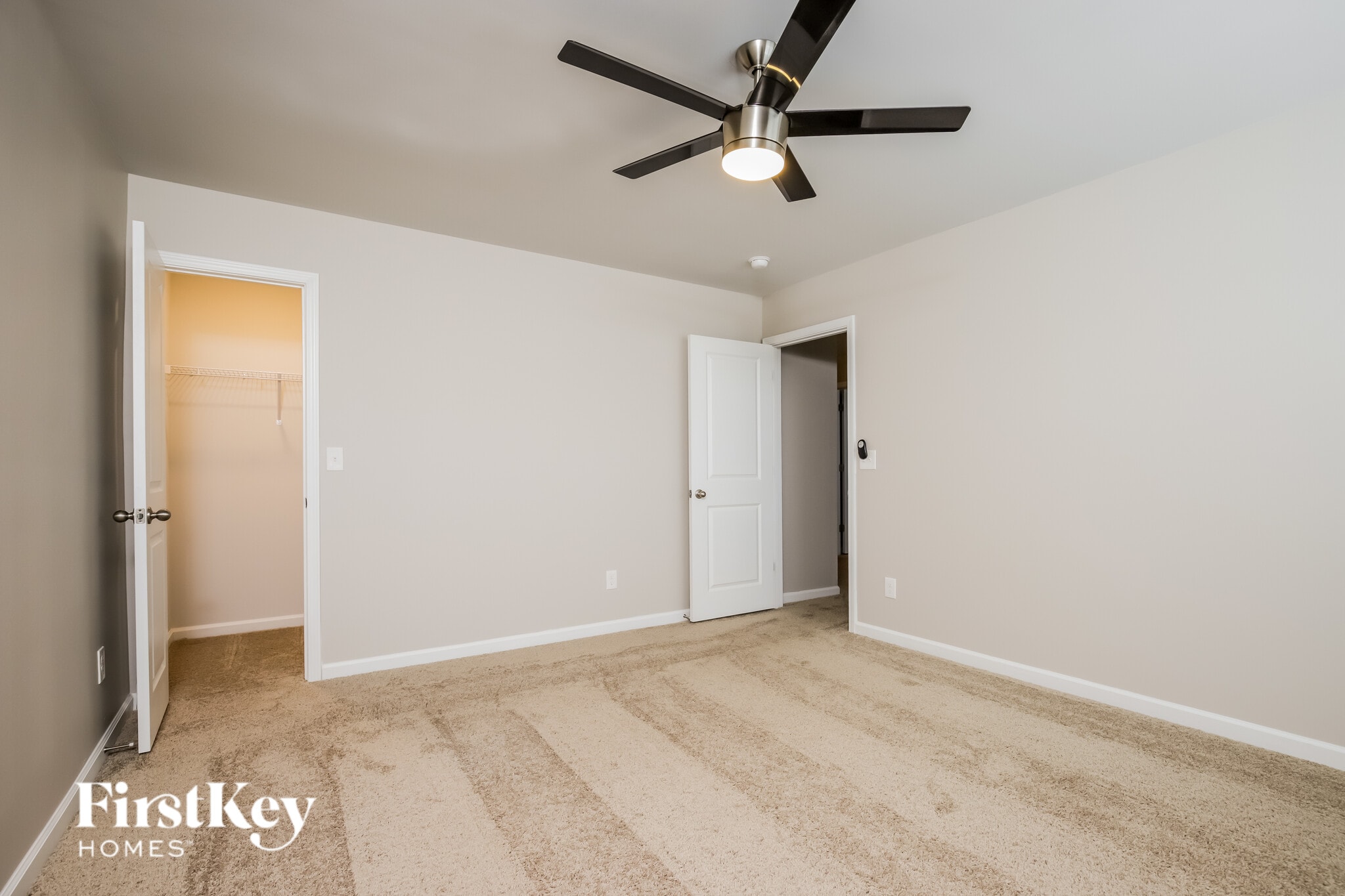 Building Photo - 2043 Longshadow St