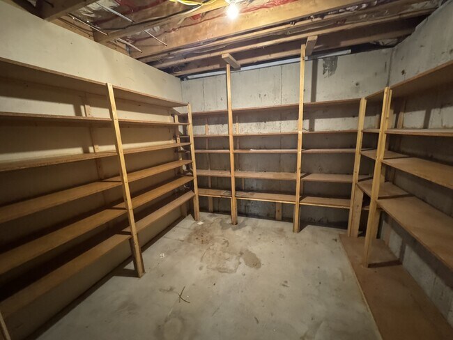 Building Photo - 267 S 300 E